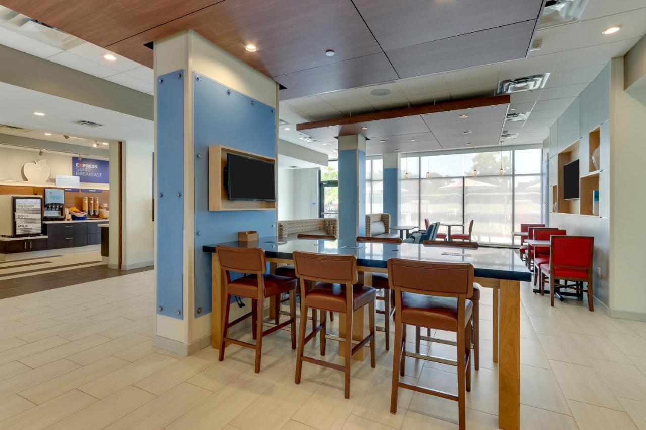 Holiday Inn Express - Wilmington - Porters Neck By Ihg Exteriér fotografie