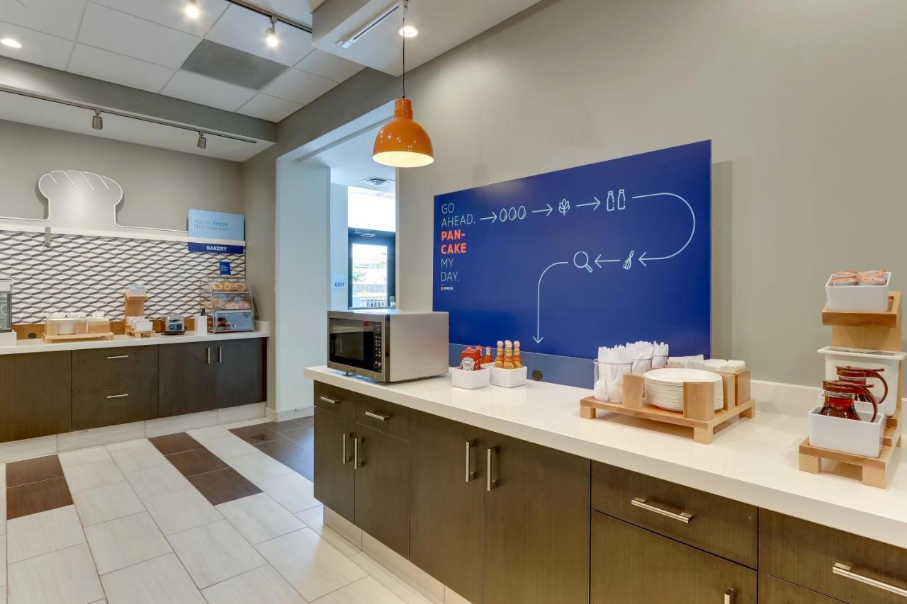 Holiday Inn Express - Wilmington - Porters Neck By Ihg Exteriér fotografie
